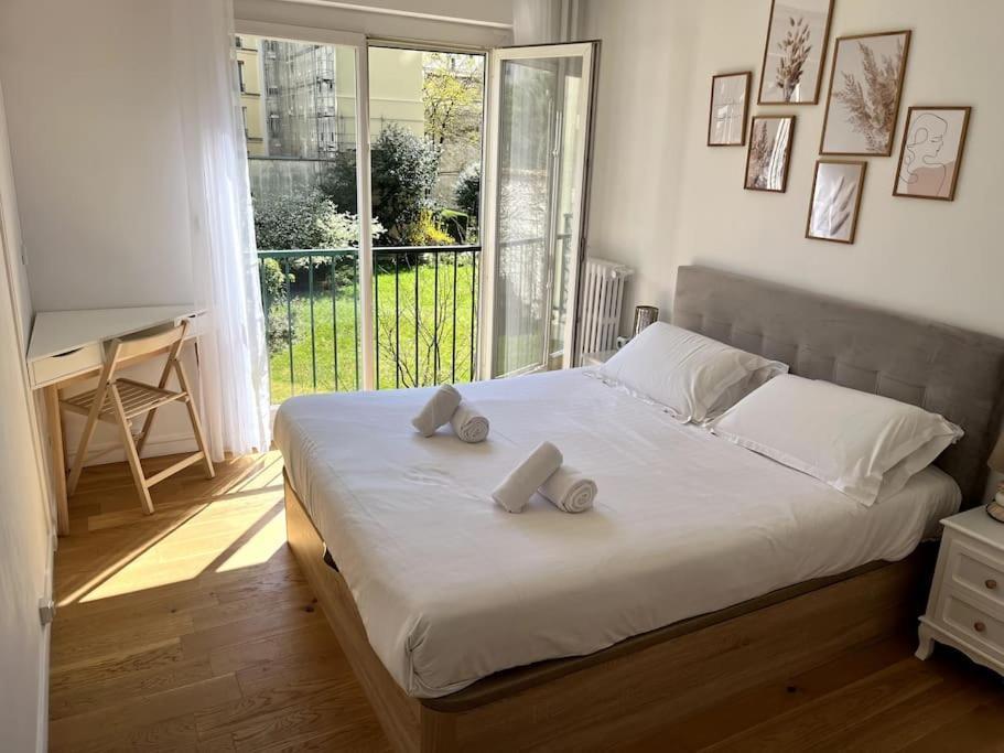 Superbe Appartement Avec Belle Vue Jardin Parijs Buitenkant foto